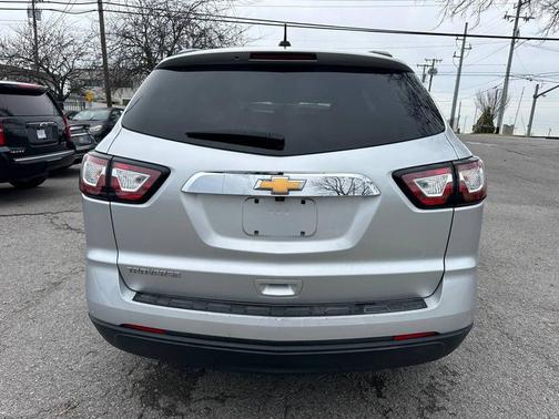 2017 Chevrolet Traverse LS