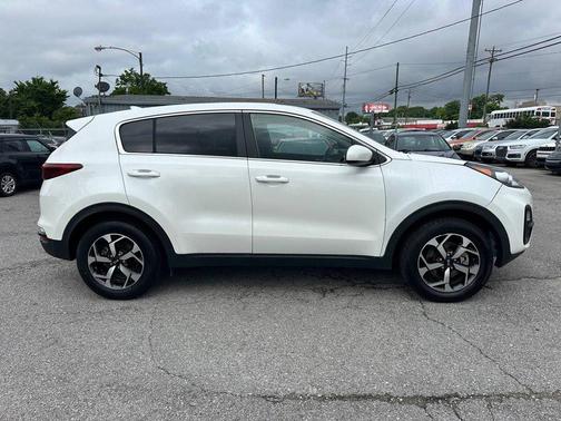 Snow White Pearl 2021 Kia Sportage LX