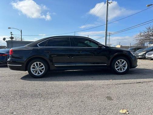 2016 Volkswagen Passat 1.8T S