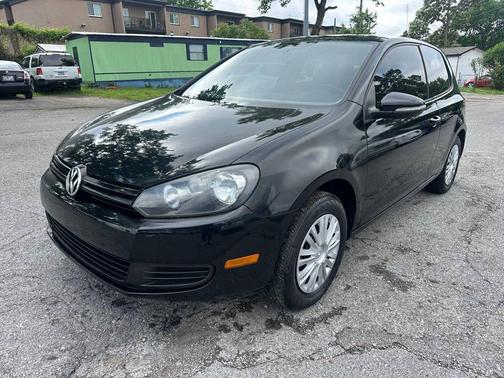 2012 Volkswagen Golf Base