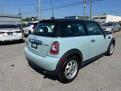 Blue 2013 MINI Hardtop Cooper