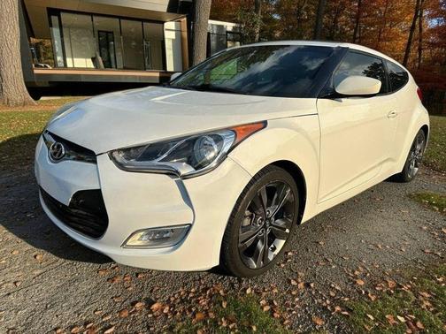 2016 Hyundai Veloster Base