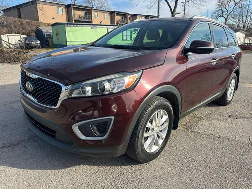 2016 Kia Sorento LX