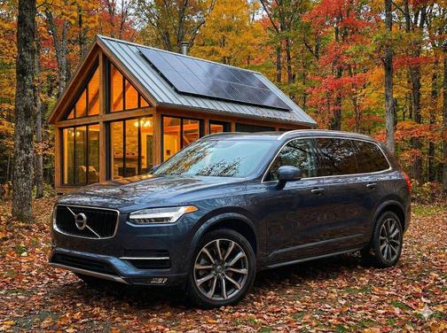 2018 Volvo XC90 T6 Momentum