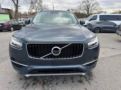 2018 Volvo XC90 T6 Momentum