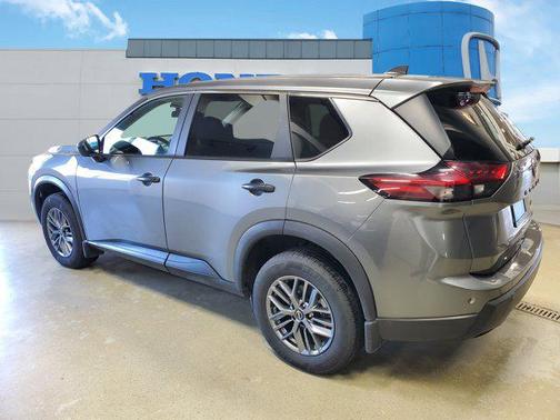 Gun Metallic 2024 Nissan Rogue S