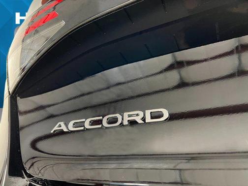 2025 Honda Accord LX 1.5T