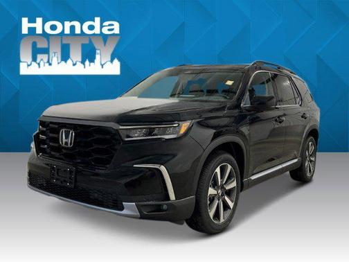 2025 Honda Pilot Touring 8-Passenger