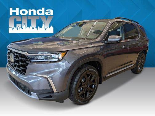 2025 Honda Pilot Touring 8-Passenger