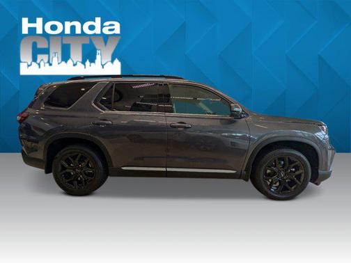 2025 Honda Pilot Touring 8-Passenger