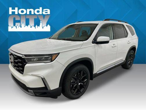 2025 Honda Pilot Touring 8-Passenger