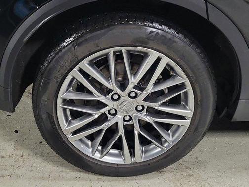 2023 Acura MDX Advance Package