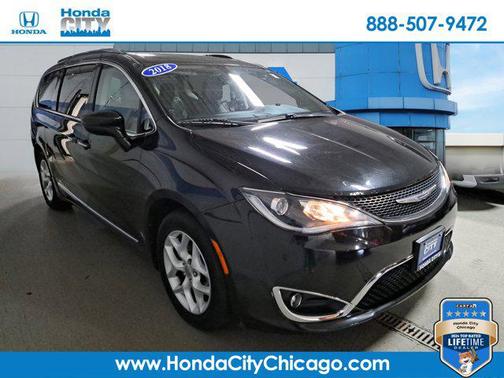 2018 Chrysler Pacifica Touring-L