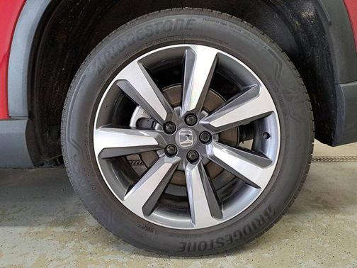 2025 Honda Pilot Touring 8-Passenger