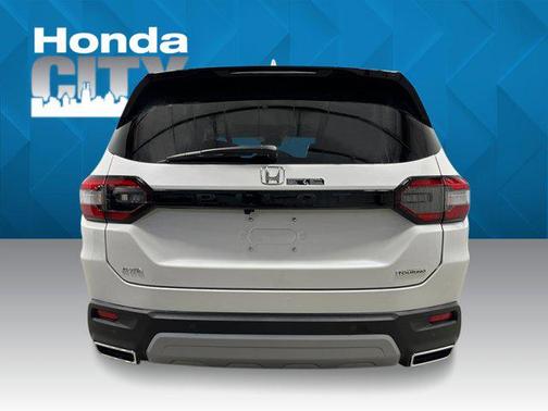 2025 Honda Pilot Touring 8-Passenger