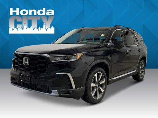 2025 Honda Pilot Touring 8-Passenger