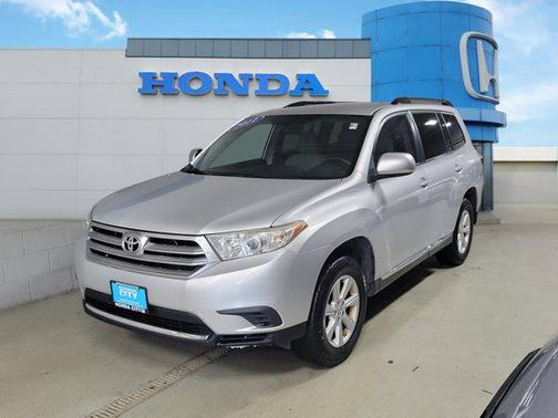 2012 Toyota Highlander SE