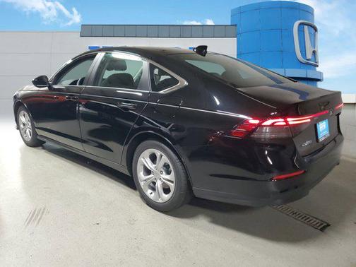 2025 Honda Accord LX 1.5T