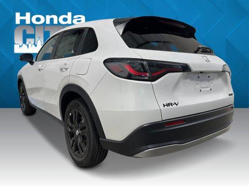 Platinum White Pearl 2027 Honda HR-V Sport