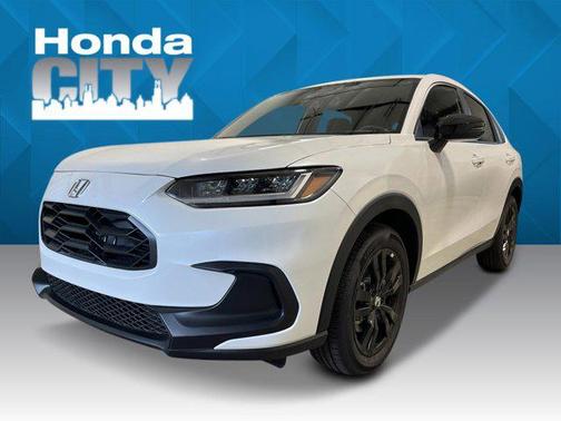 Platinum White Pearl 2027 Honda HR-V Sport