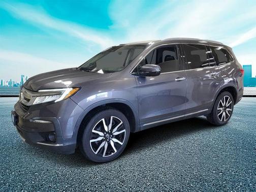 2022 Honda Pilot Touring 8-Passenger