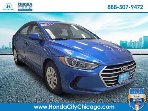 2017 Hyundai ELANTRA SE