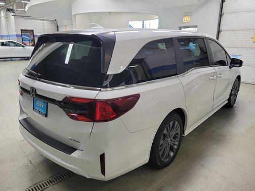 2025 Honda Odyssey Touring