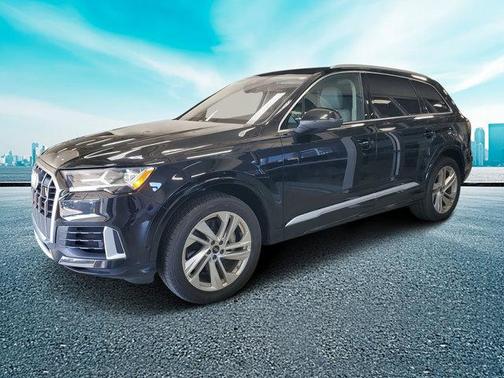 2023 Audi Q7 55 Premium Plus