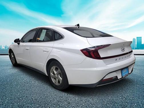 2023 Hyundai SONATA SE
