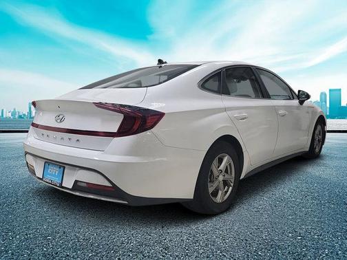 2023 Hyundai SONATA SE