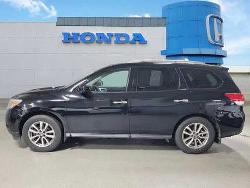 2013 Nissan Pathfinder SV