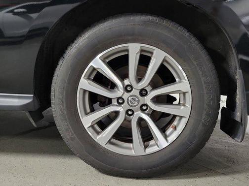2013 Nissan Pathfinder SV
