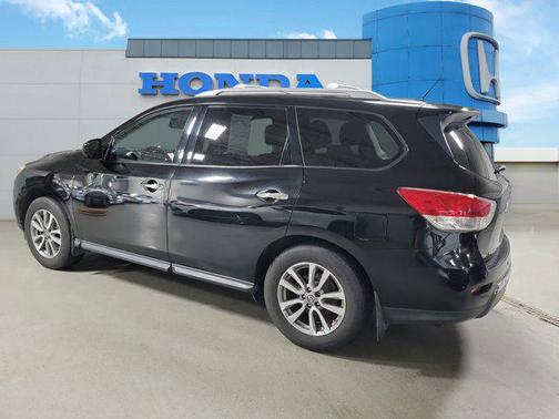 2013 Nissan Pathfinder SV