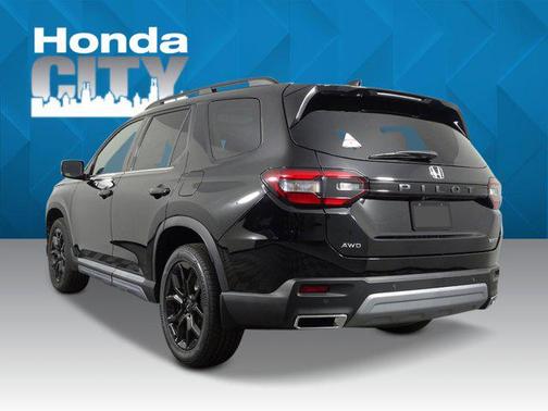 2025 Honda Pilot Touring 8-Passenger