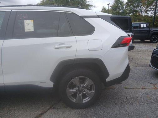 2025 Toyota RAV4 Hybrid LE