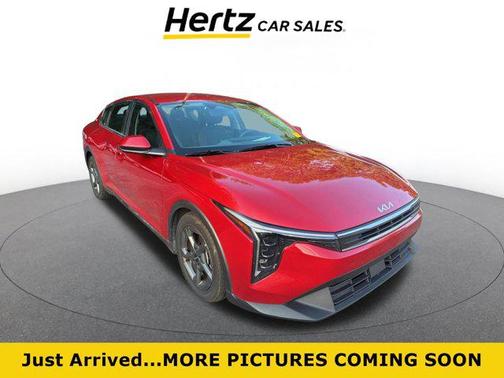 Currant Red 2025 Kia K4 LXS