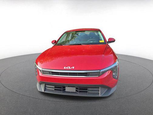 Currant Red 2025 Kia K4 LXS