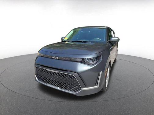 Gravity Gray 2025 Kia Soul LX