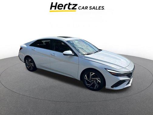 2025 Hyundai ELANTRA SEL