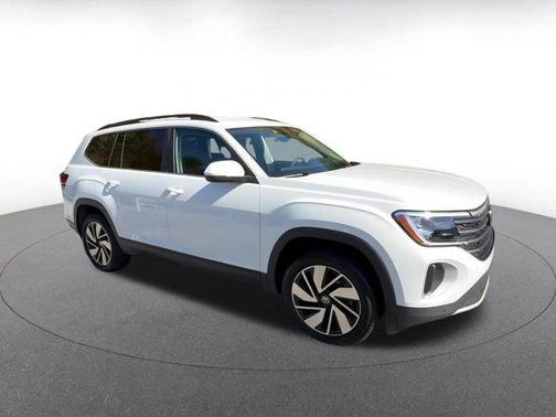 2025 Volkswagen Atlas 2.0T SE w/Technology 4MOTION