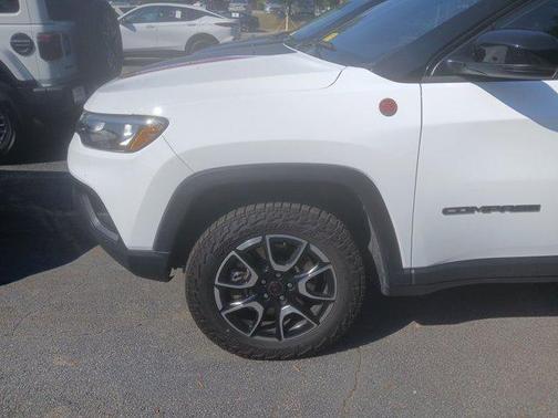 2025 Jeep Compass Trailhawk