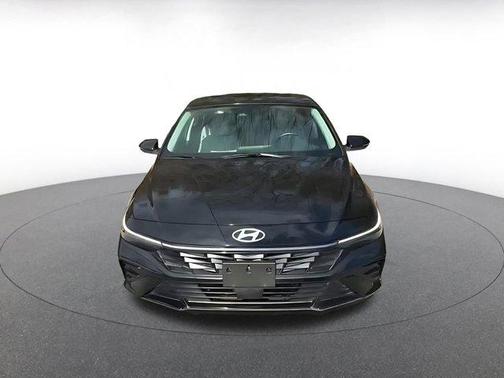 2025 Hyundai ELANTRA HEV Limited