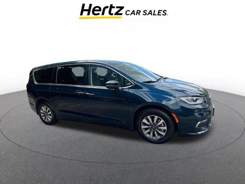 2023 Chrysler Pacifica Hybrid Touring L