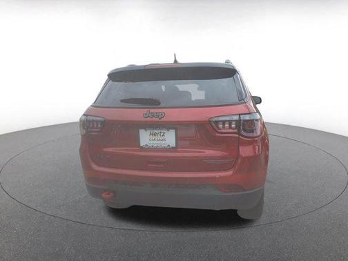 2025 Jeep Compass Trailhawk