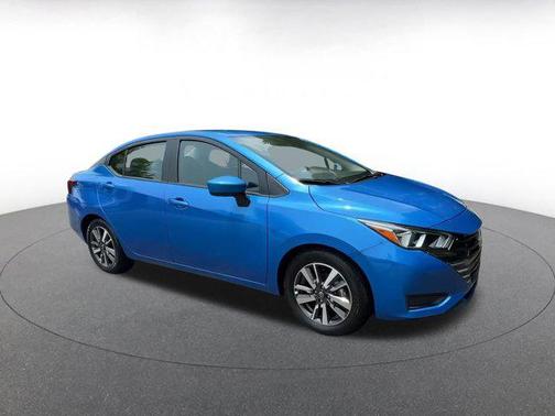 2023 Nissan Versa 1.6 SV