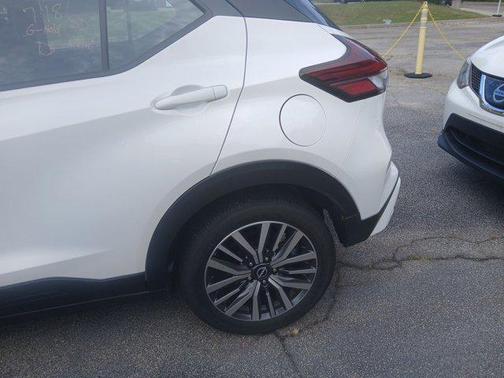 2024 Nissan Kicks SV