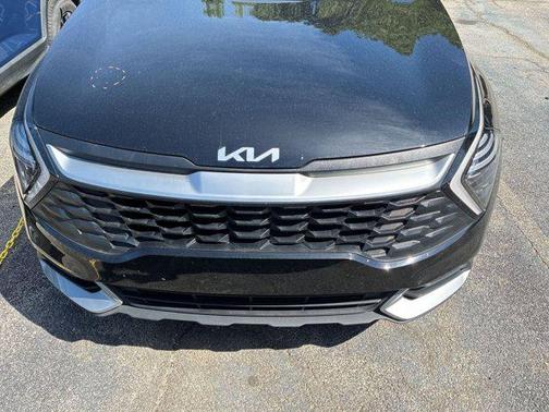 Ebony Black 2025 Kia Sportage LX