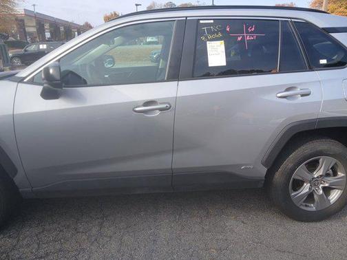 2025 Toyota RAV4 Hybrid LE