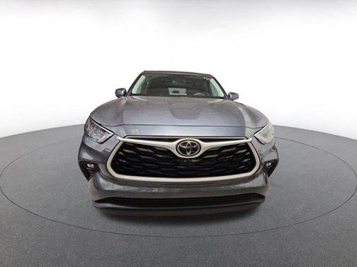 2025 Toyota Highlander LE