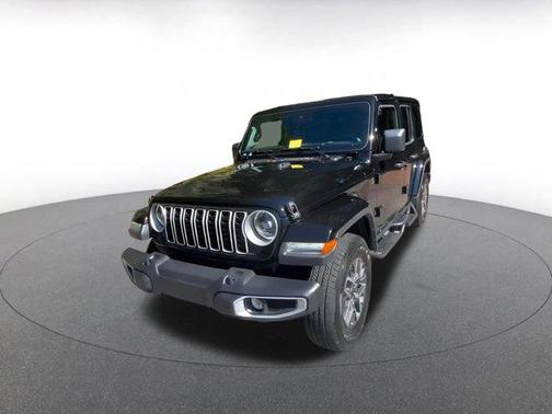 2025 Jeep Wrangler 4-Door Sahara 4x4